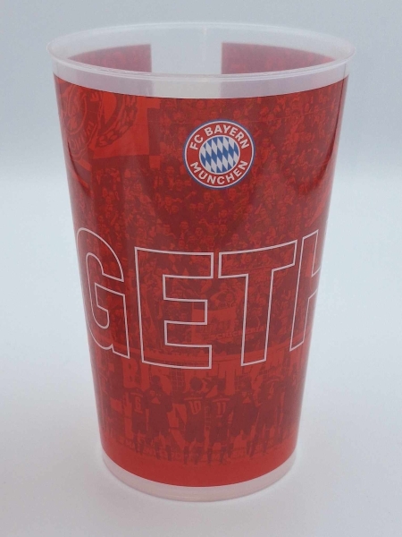 2x FC Bayern Stadion Becher - Plastik